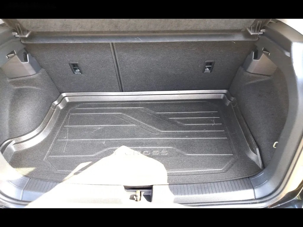 Volkswagen T-Cross, LIFE 1.0TSi 70 MAN5 Zimní kola - 7