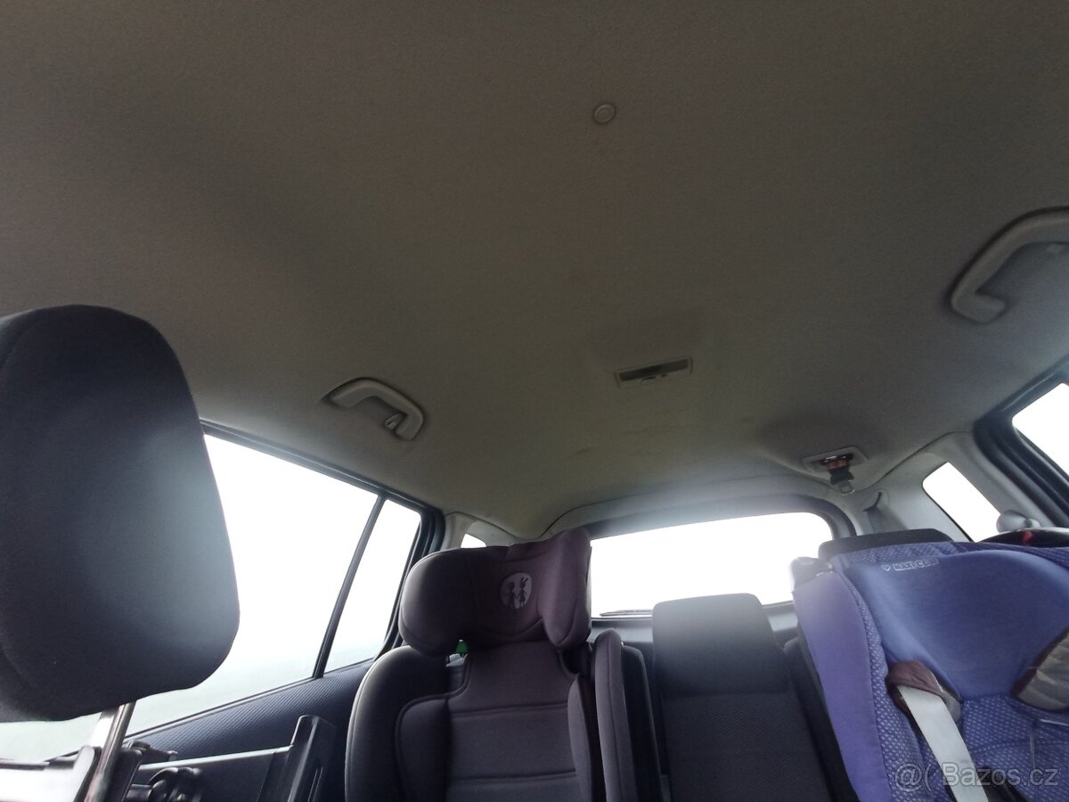 Mazda 5 7míst tažné - 7