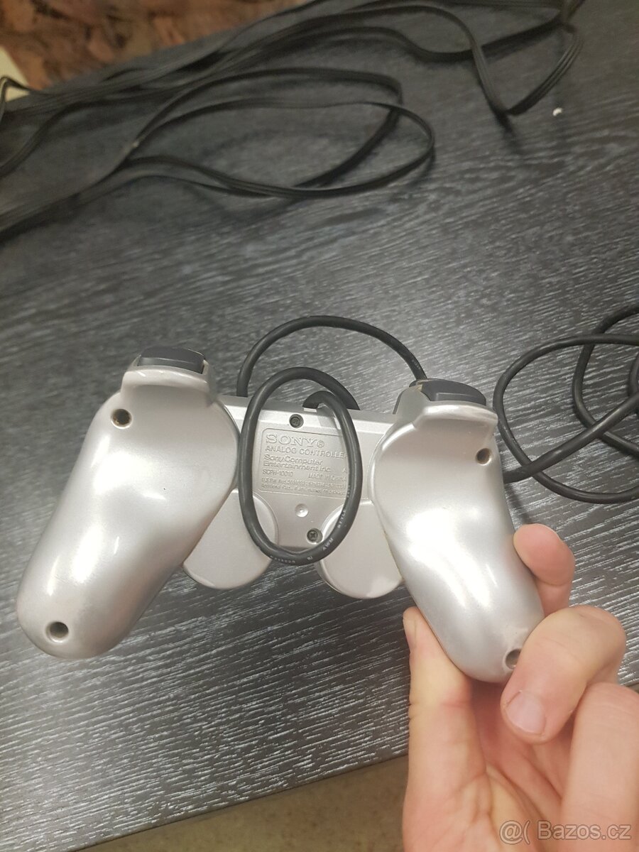 Ovladače a kabely k PS2 - 7