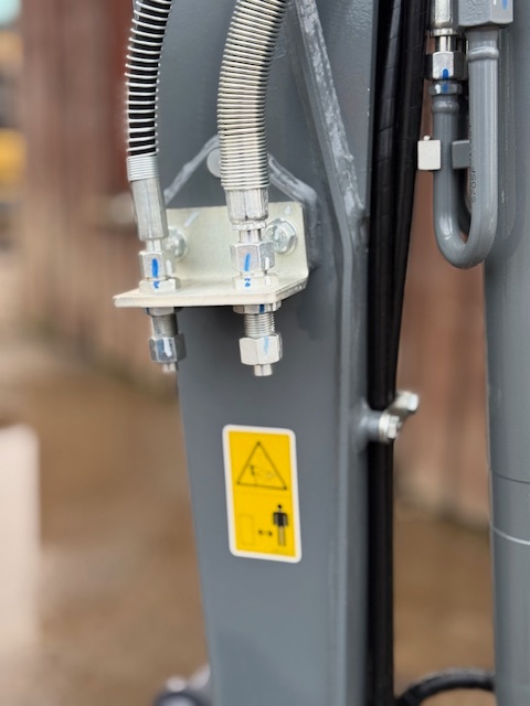 Pásový bagr Eurotrac HE20 - 7