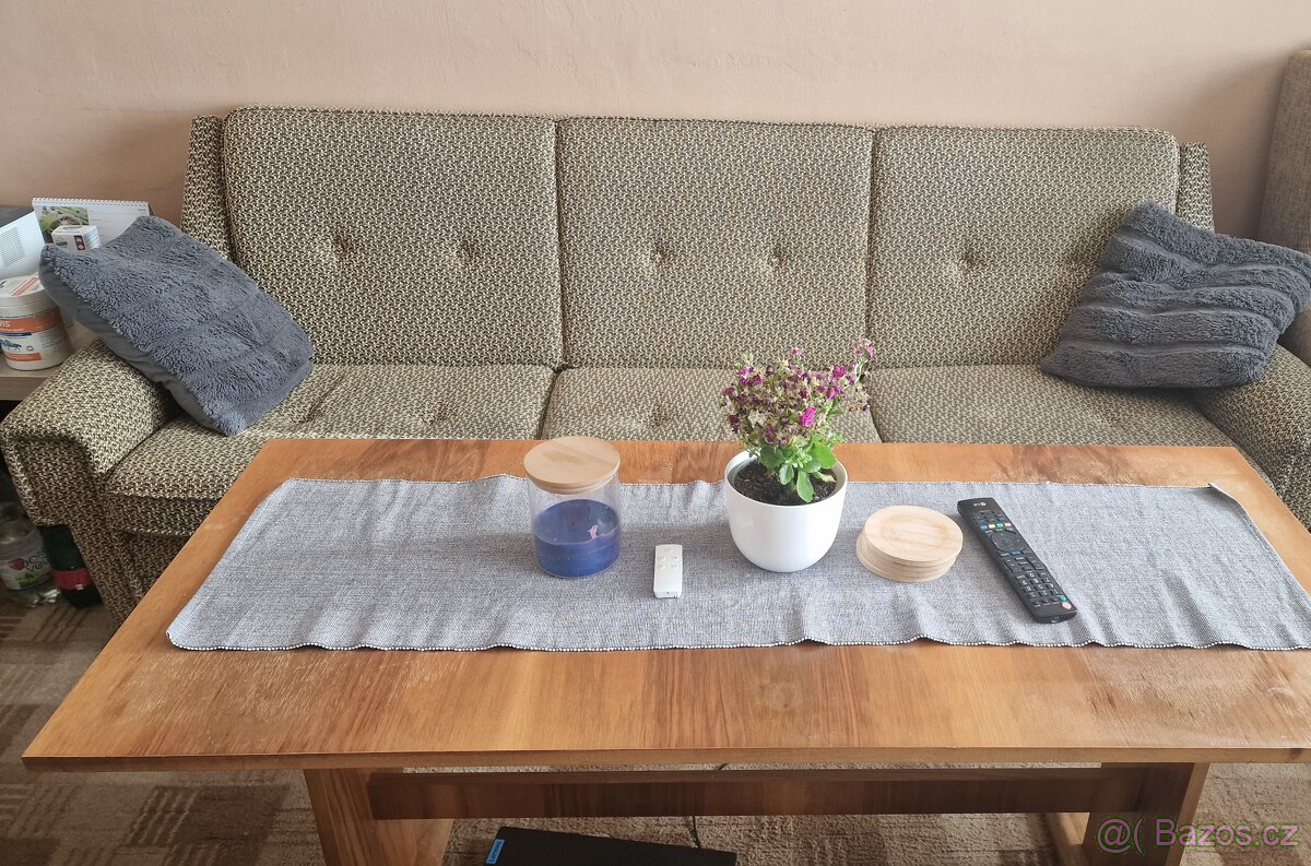 Nábytek z obývacího pokoje - 7