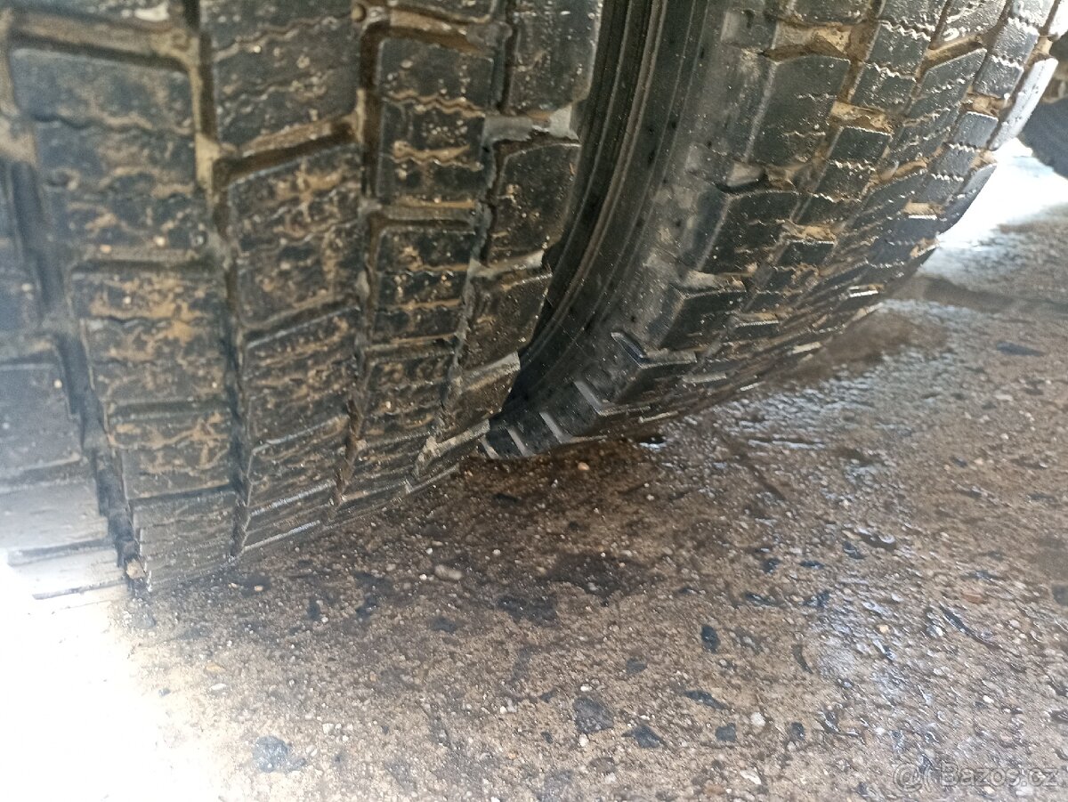 Hákový nosič 7.5 tuny - 7