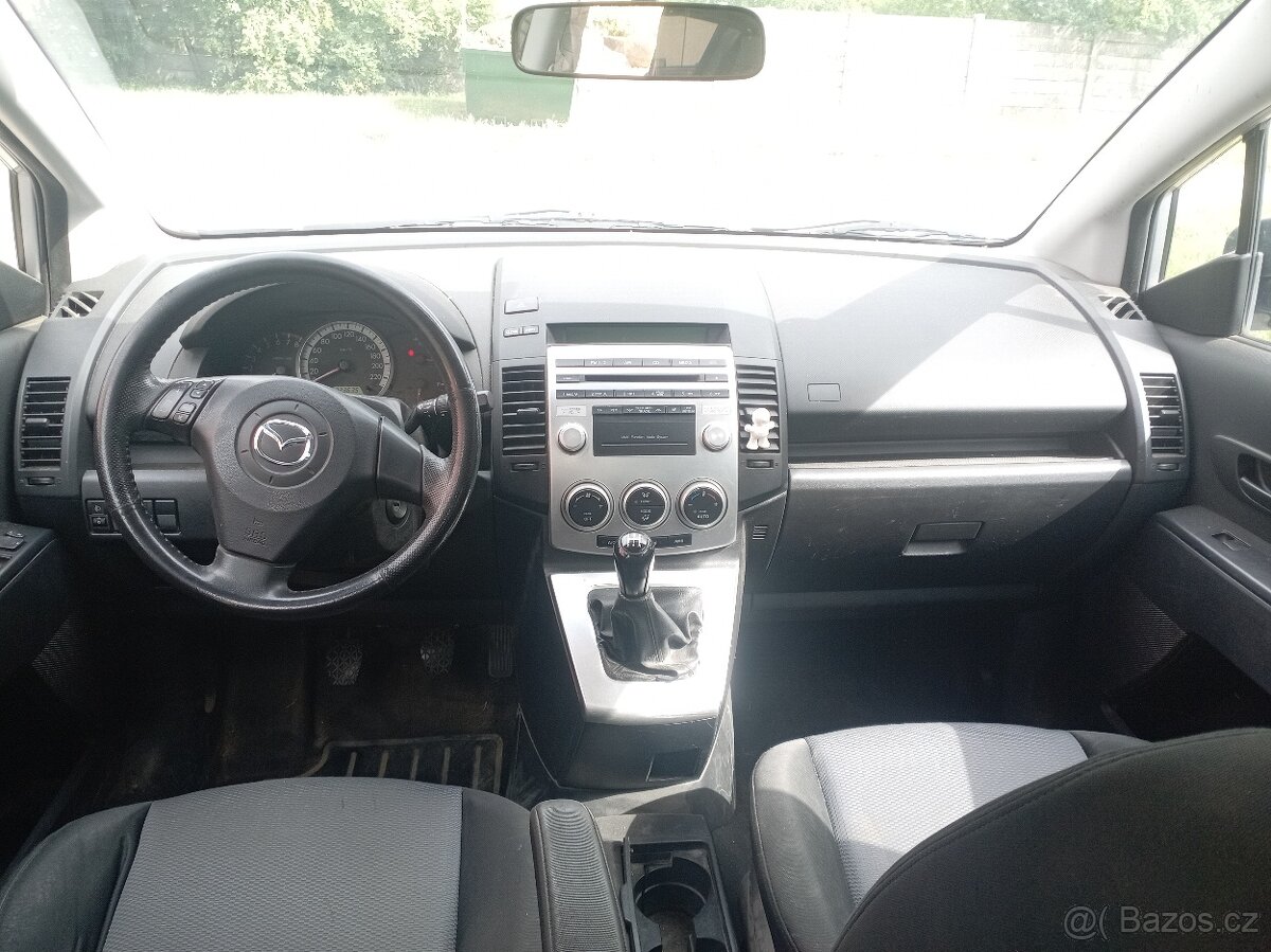 Mazda 5 - 7