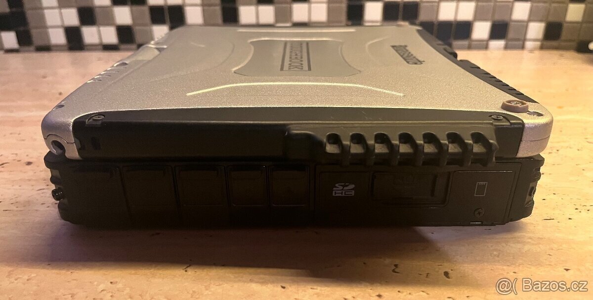 Panasonic Toughbook CF-19 – odolný notebook - 7