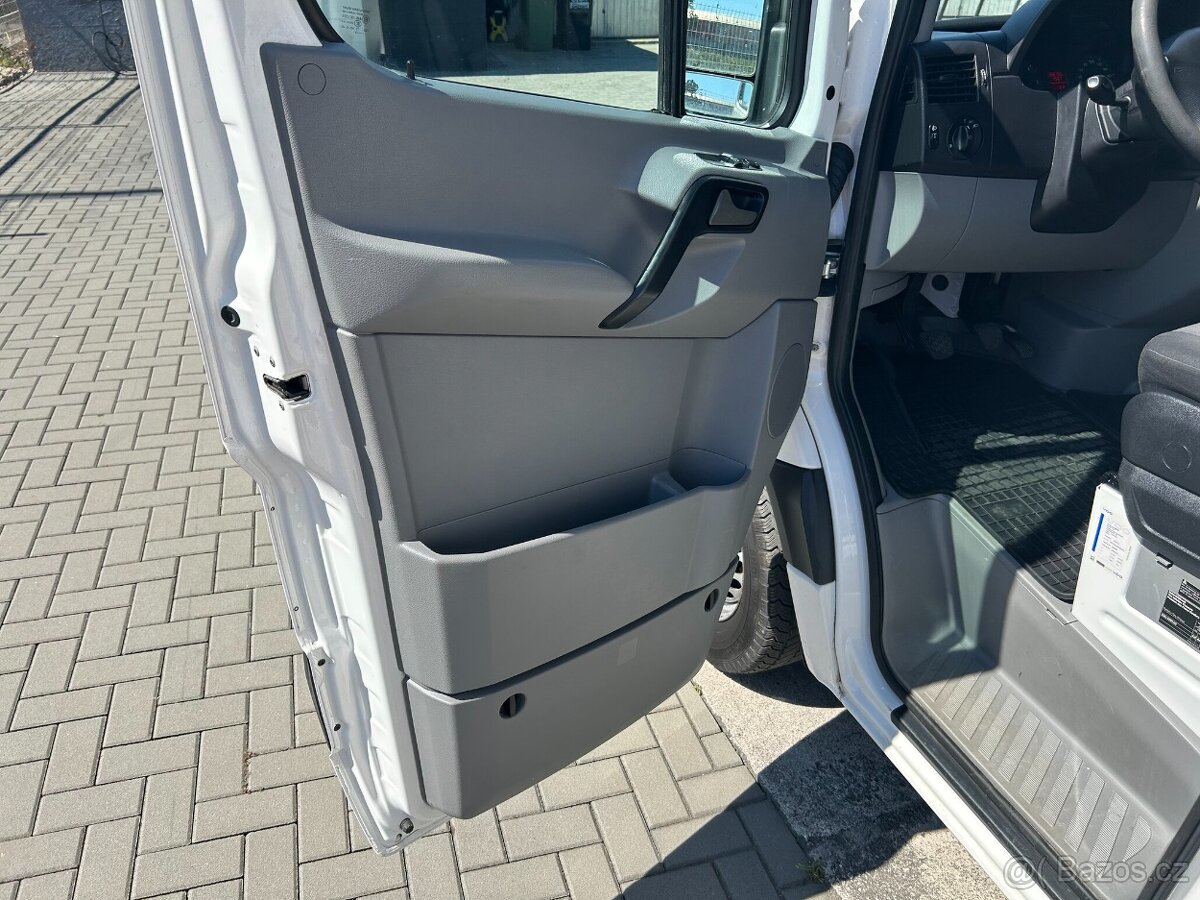 VW Crafter 2.0 TDI 100 kw 6 Míst 2015 L4H2 - 7