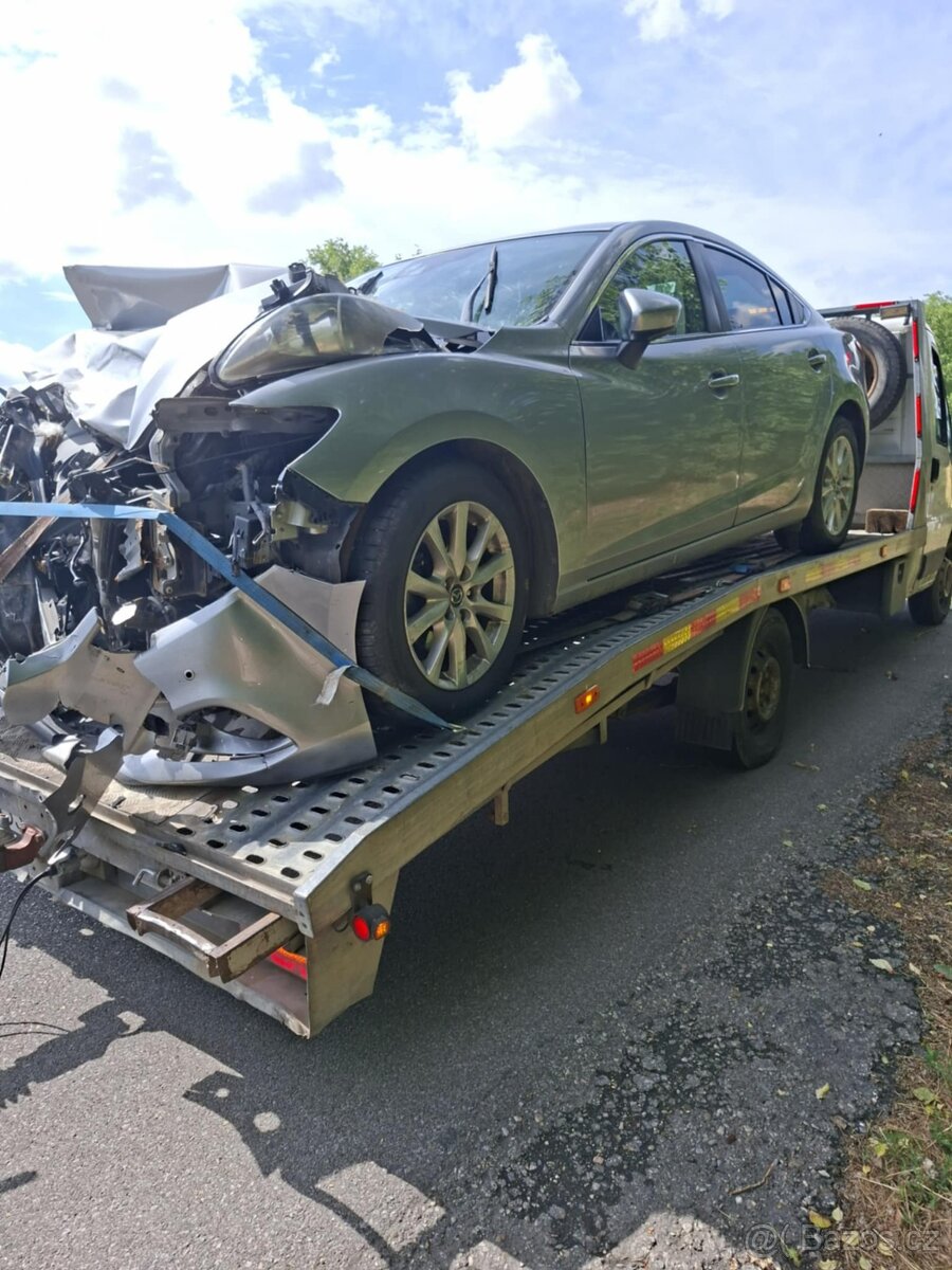 Rozpredám Mazda 6 2.0 107kw benzin 2014 - 7