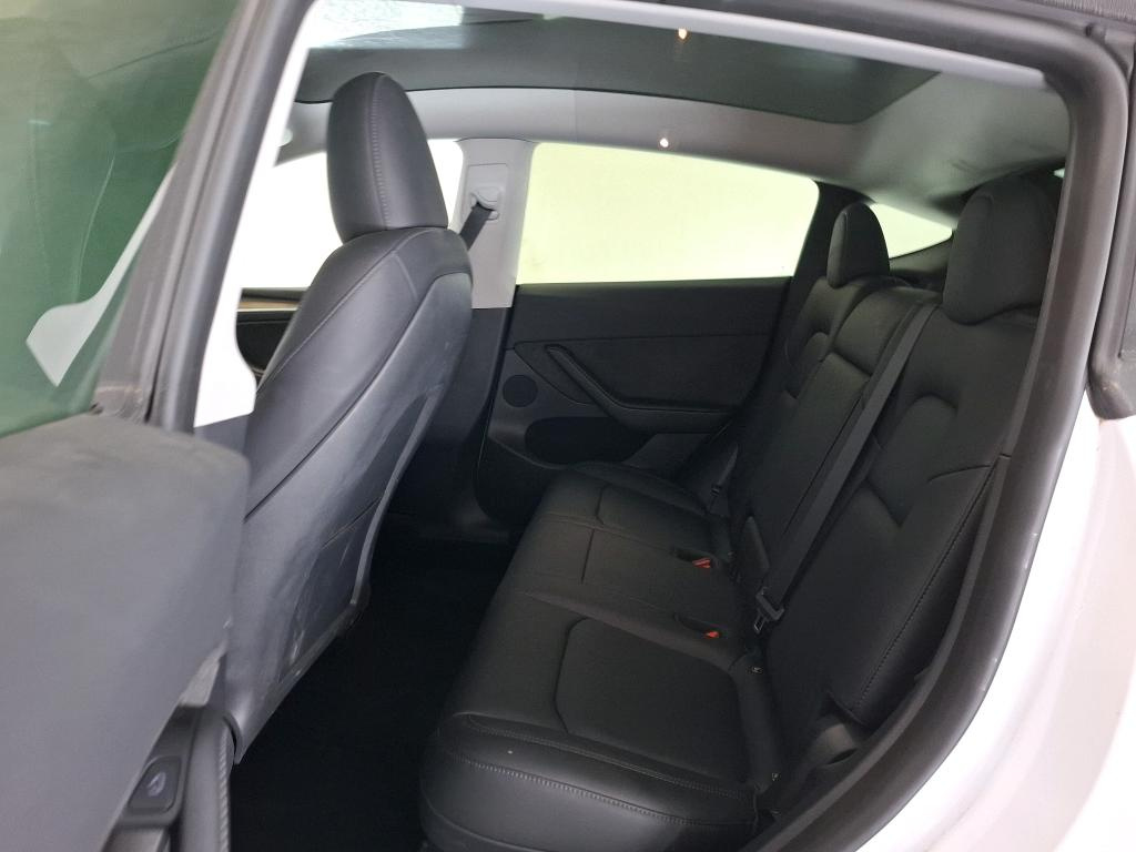 Tesla Model Y AWD 4x4 Long Range - 1854 - 7