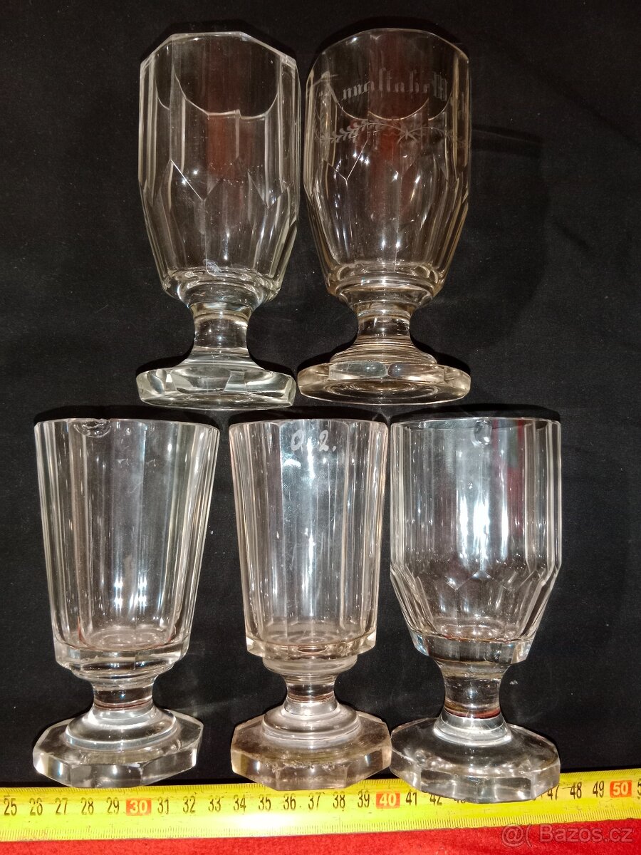 Grogovky 29 ks + 2 ks talířků - zlaté lemování - 7