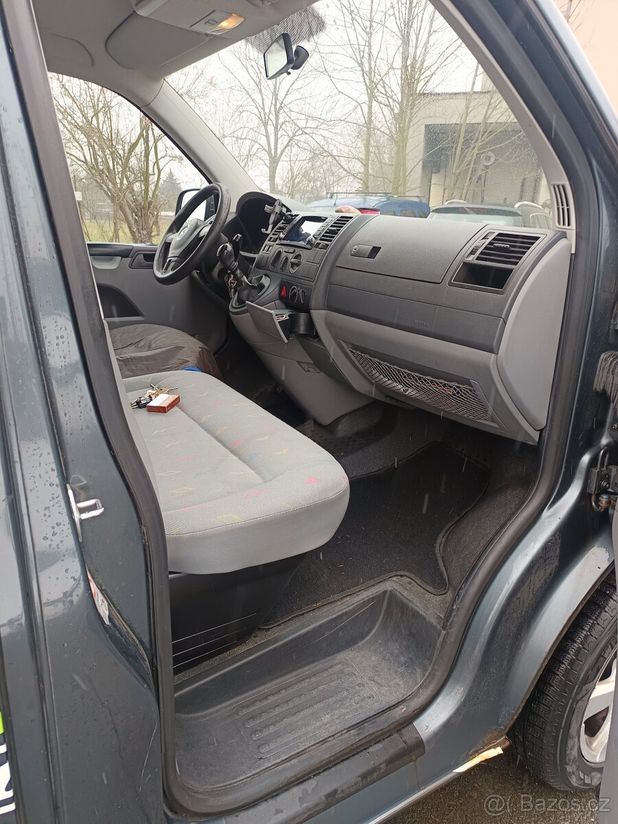 VW Transportér T5 9mist - 7