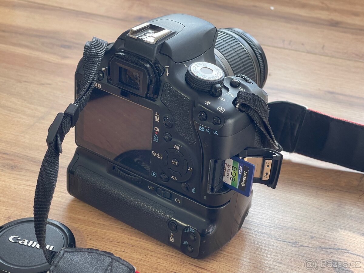 Digitální zrcadlovka Canon EOS 500D + 18–55 IS + Grip - 7