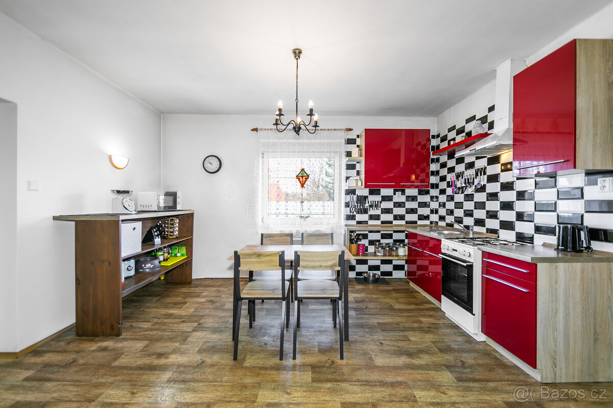 Prodej prostorného bytu 3+1 (72 m²) v klidné části Heřmanovy - 7