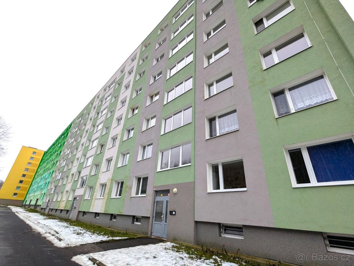 Pronájem bytu 1+1 v ulici Krušnohorská 1662 v Jirkově - 7