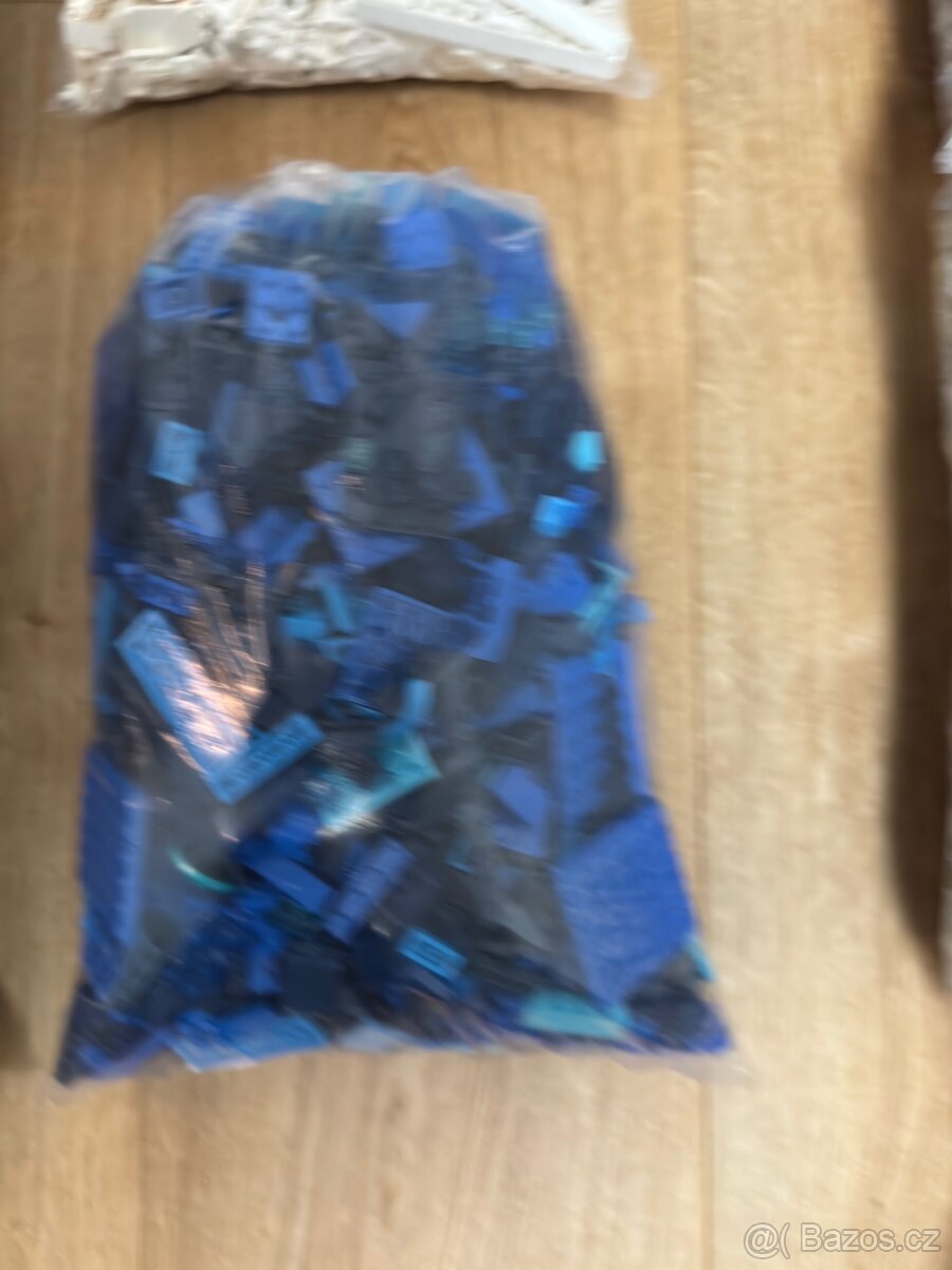 Lego kostičky tříděné - 7