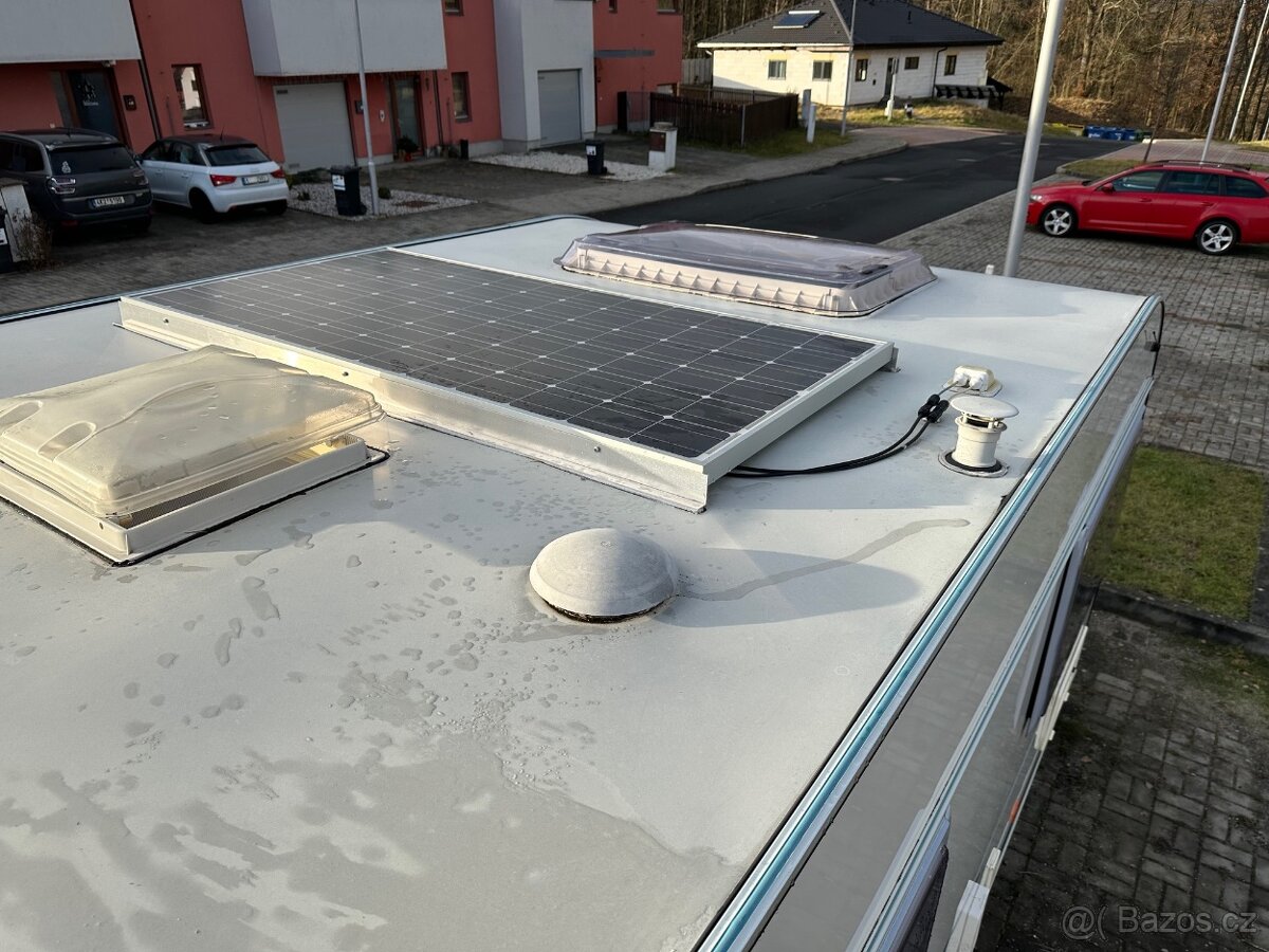 Plně soběstačný karavan FLEETWOOD SONATA MELODY - 7