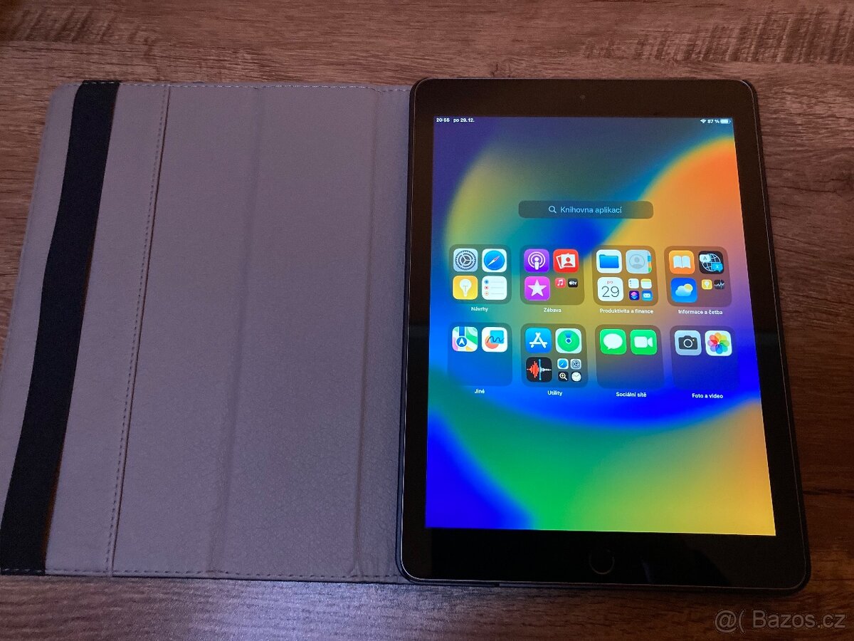 Apple iPad 5. generace 32 GB - 7