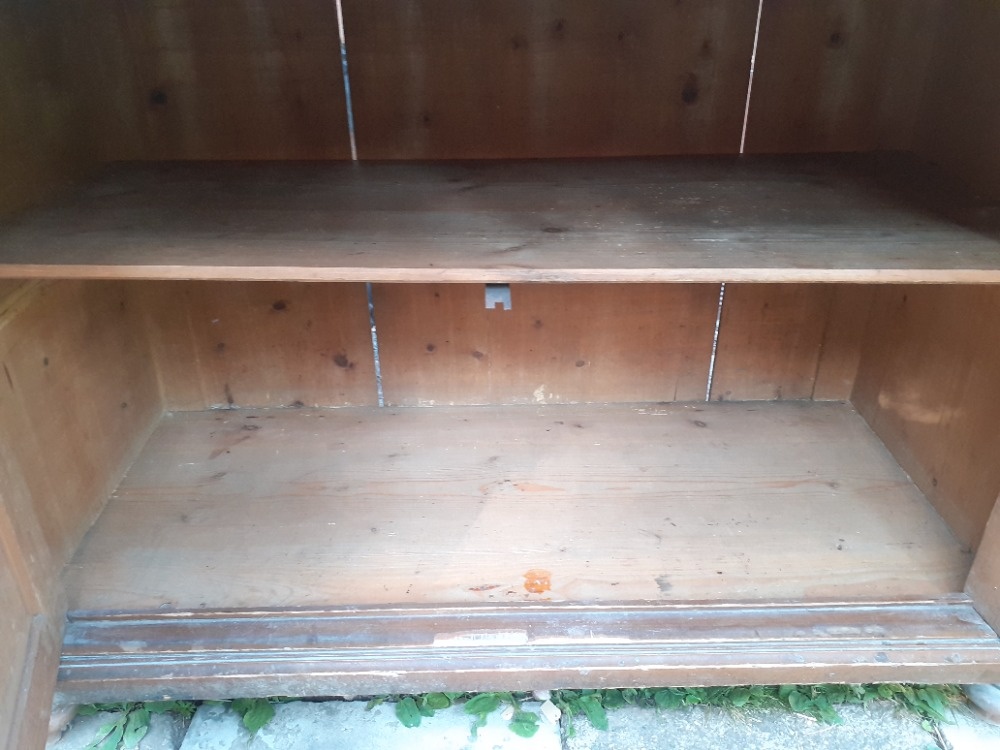 prodám starou skříň - 7