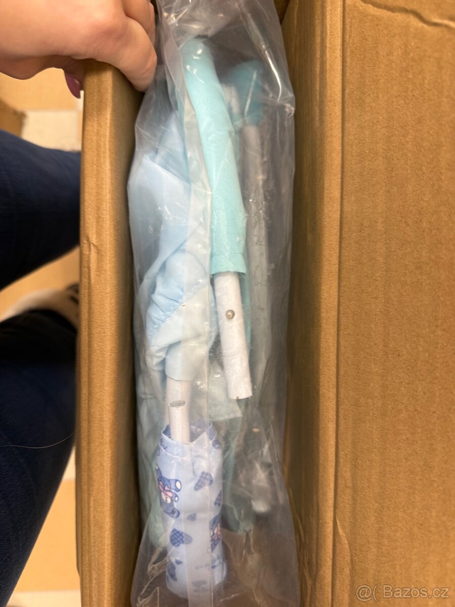 Elektrická houpací postýlka dvě barvy - 7