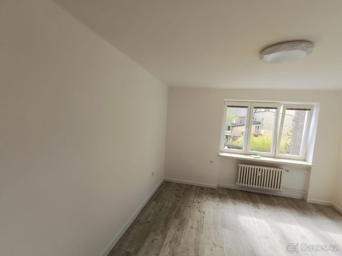 Pronájem 3+1 v centru Českého Těšína - 7