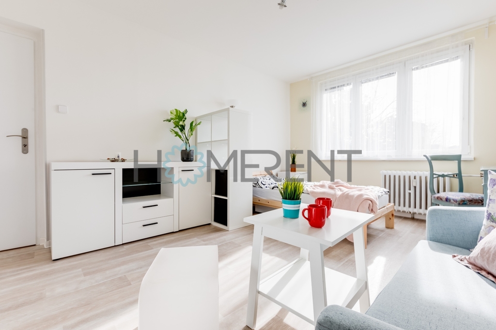 Útulný a plně vybavený byt 2+1 ve Strašnicích – Sečská, Prah - 7