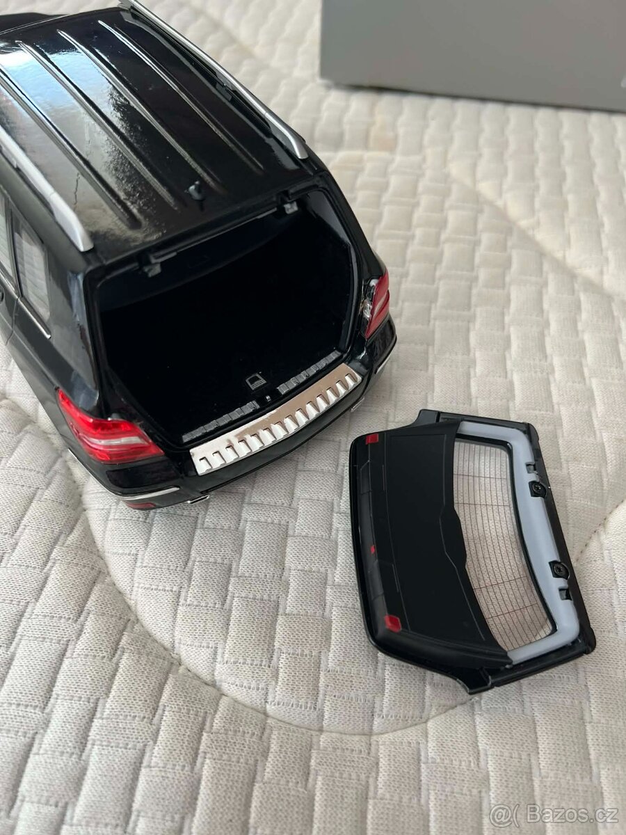 1:18 Norev, Mercedes - 7