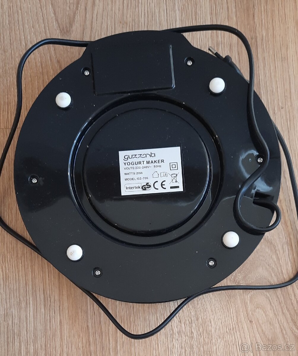 Jogurtovač Guzzanti se skleněnými nádobkami - TOP stav - 7