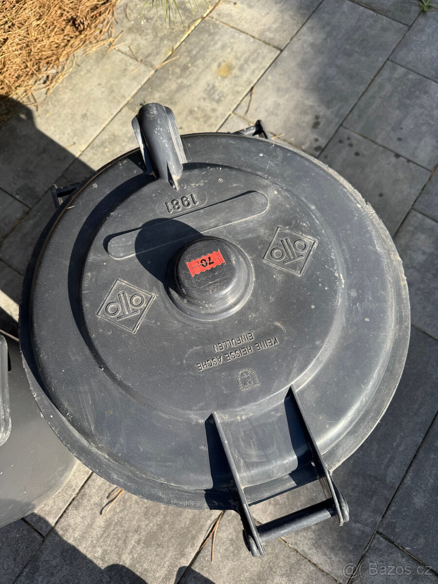 Popelnice 2 kusy - 110 a 70 litrů - 7