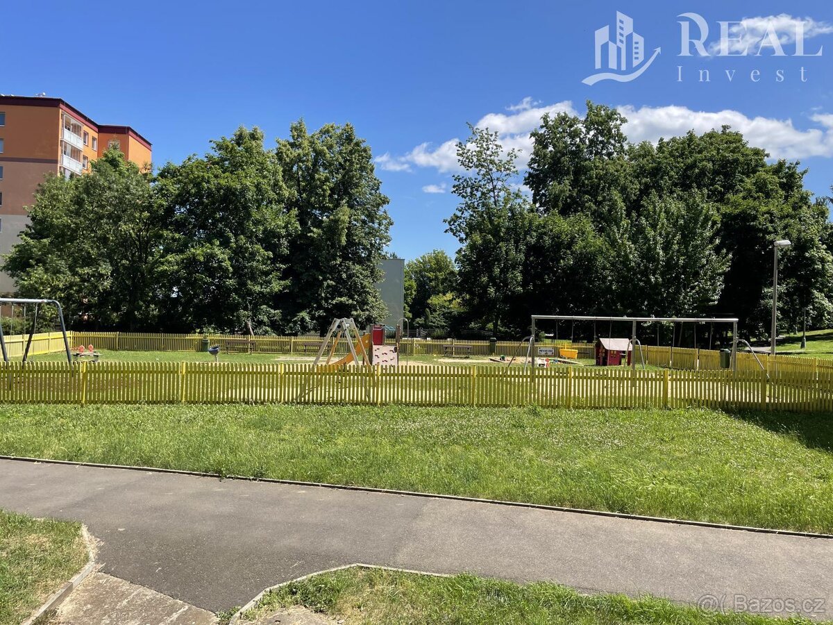 Pronájem, byt 1+kk, 32 m2, DV, Teplice, ul. Krušnohorská - 7