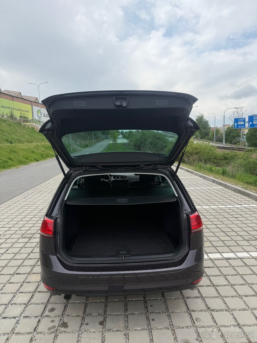 Volkswagen Golf 7 variant 1,6 TDI - LOUNGE EDITION - 7