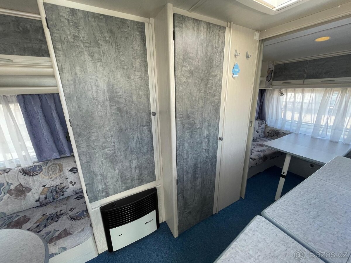 LMC Luxus 490, 4 osoby, stan, světlý interiér, 2xsezení - 7