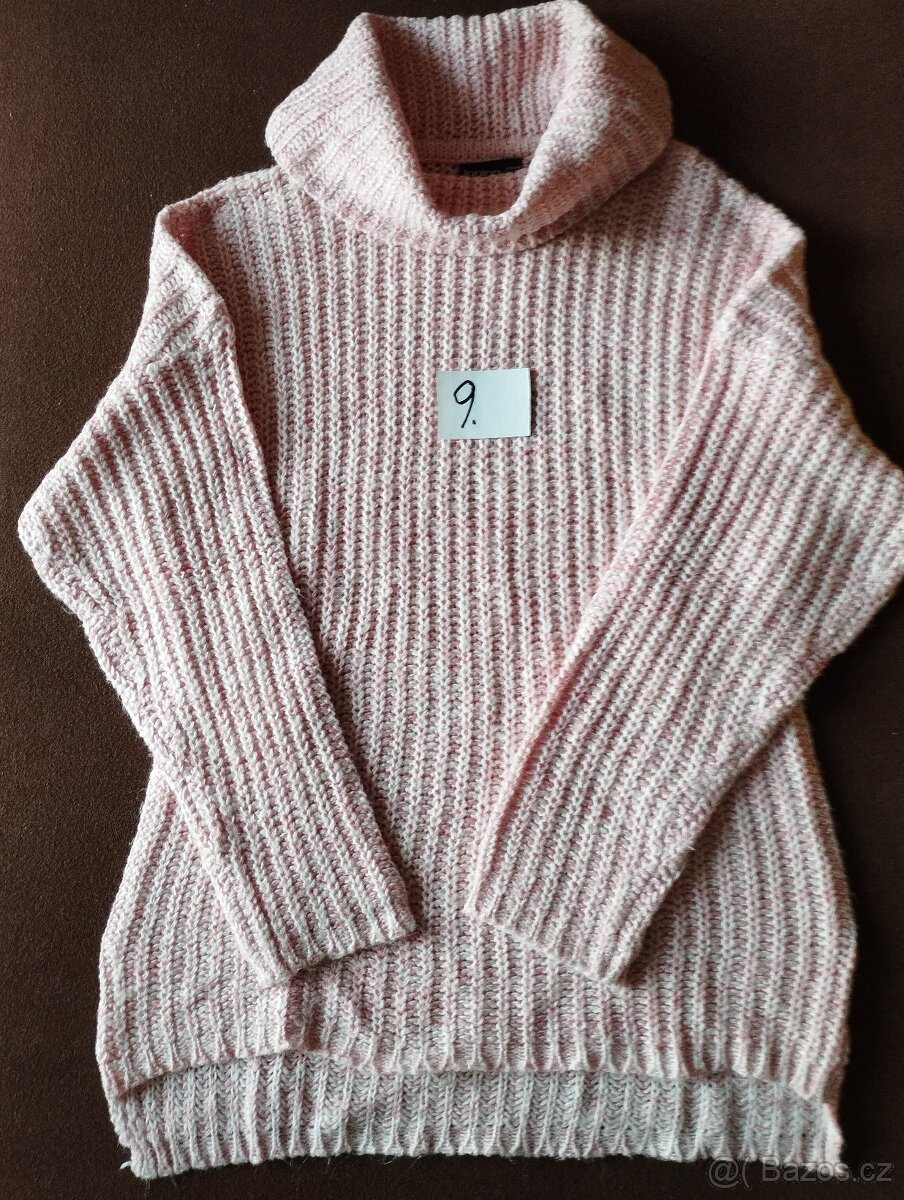 Teplé svetry a roláky - 7