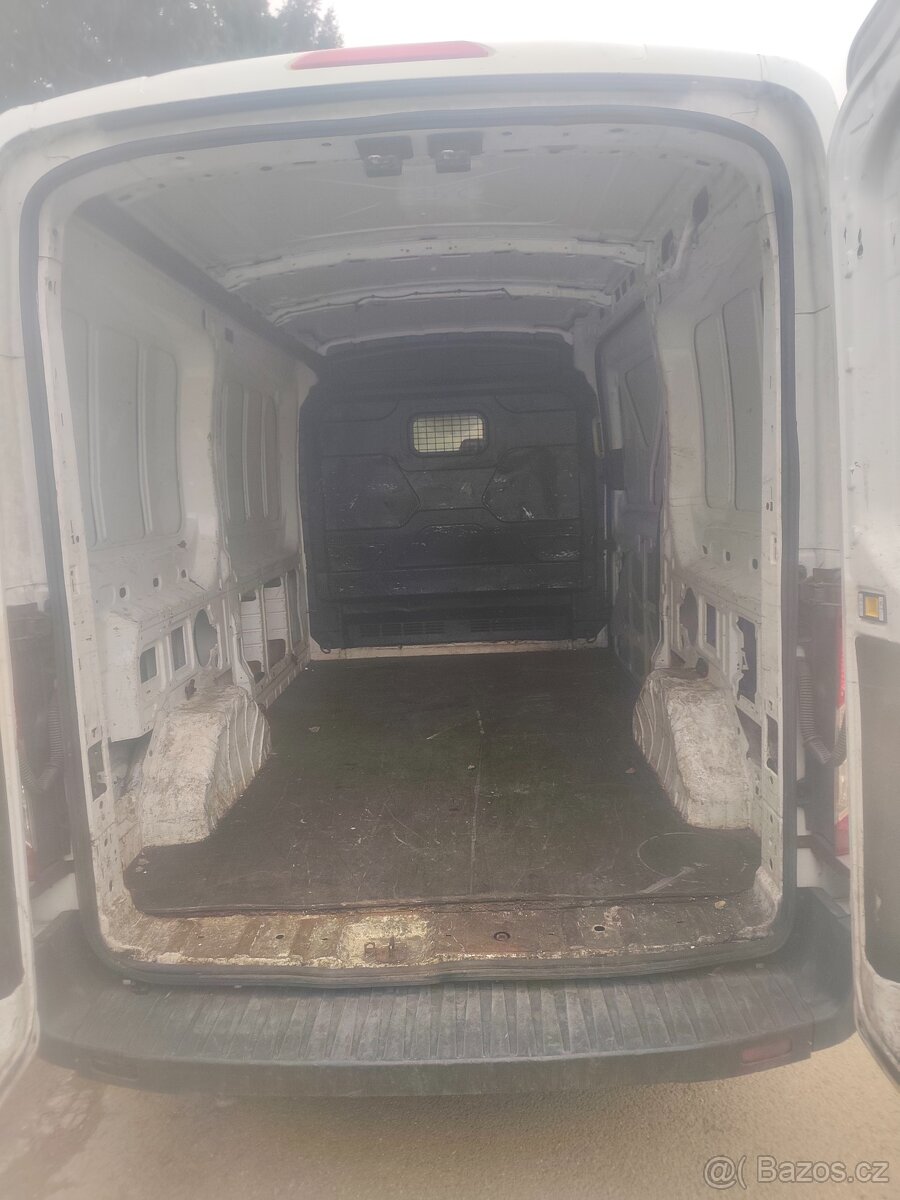 Ford transit 2.2 - 7