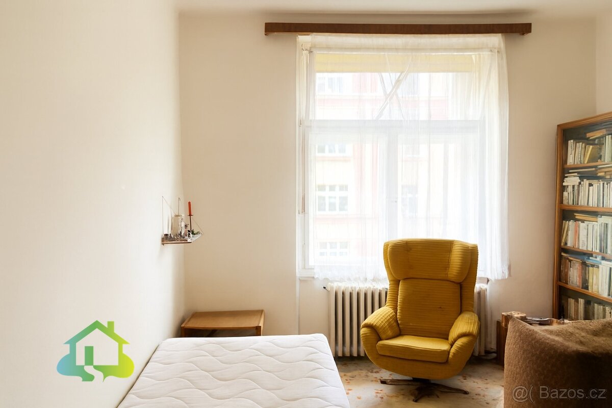 Prodej prostorného bytu 3+1 (111 m²) v historickém domě, Pra - 7