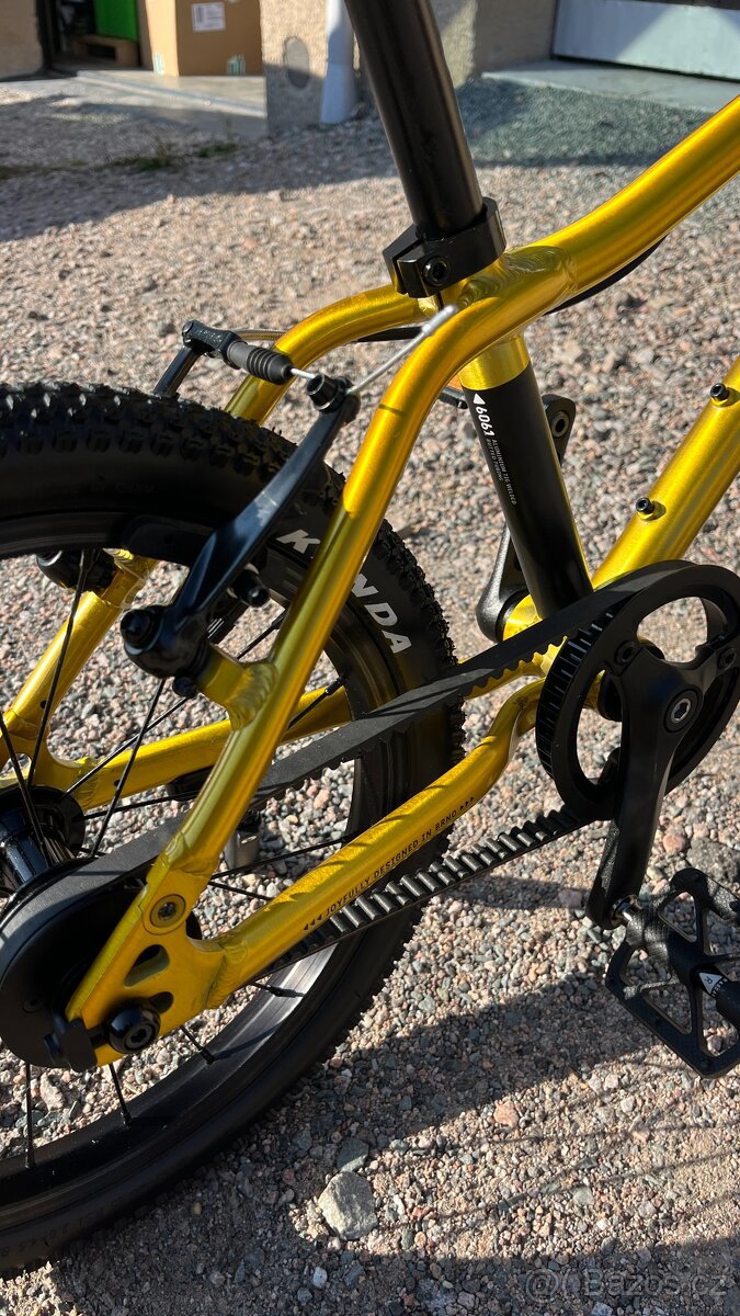 RASCAL 16 GOLD-zlatá perleť,dětské kolo velikost 16,TOP STAV - 7