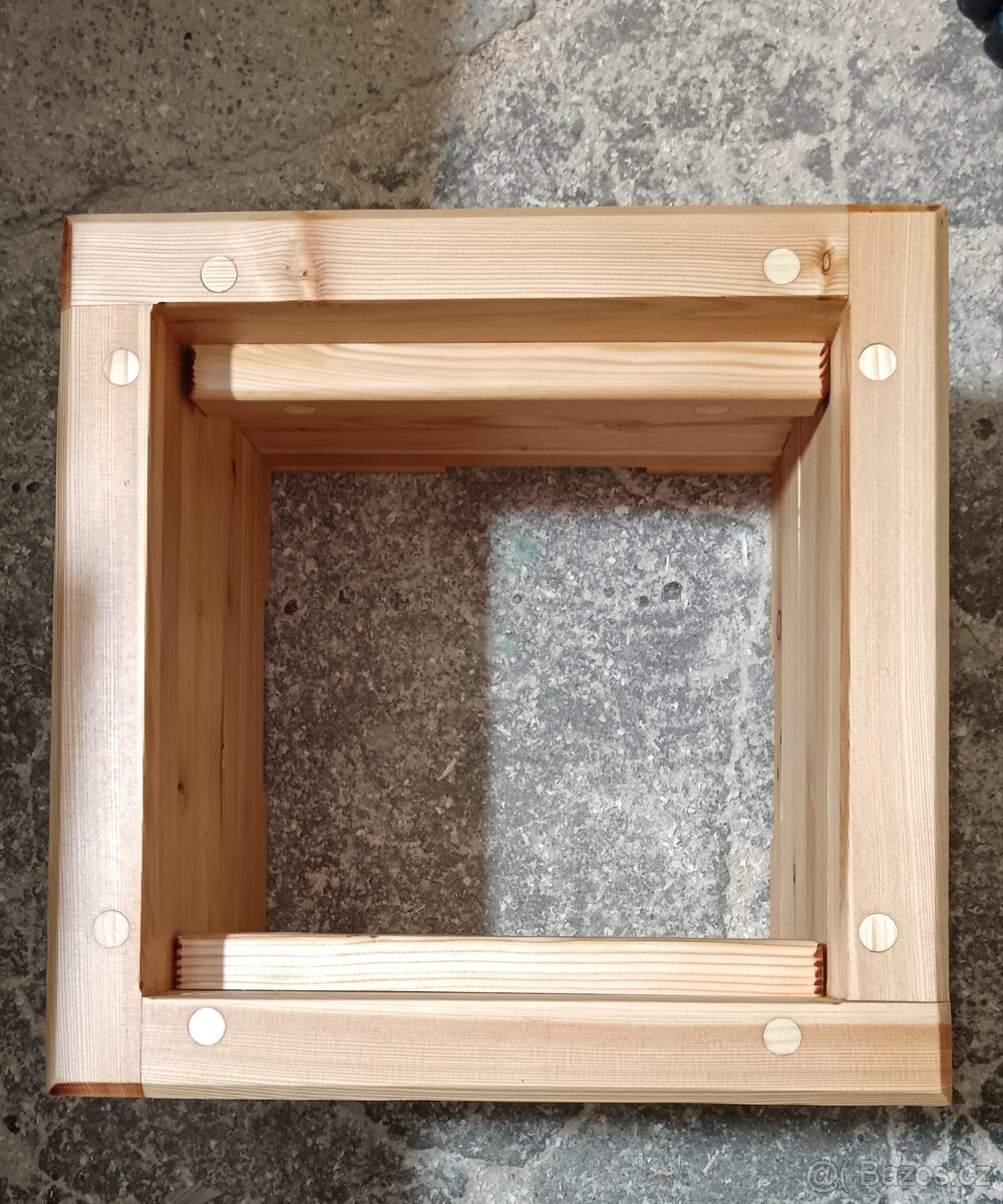 Dřevěný truhlík - 7