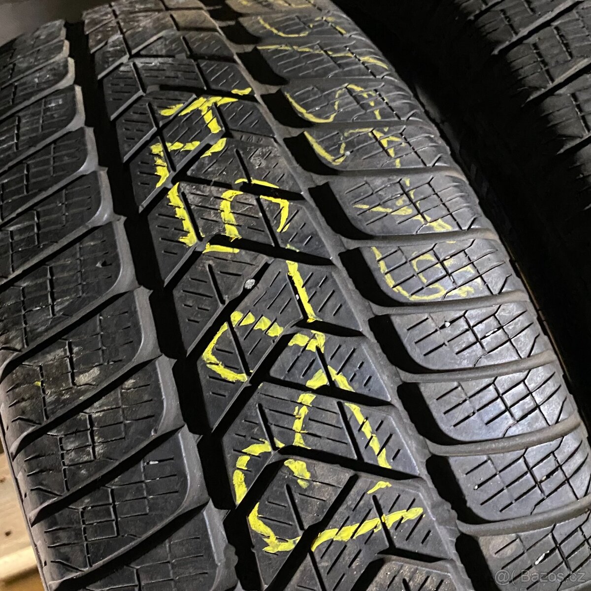 Zimní pneu 225/55 R19 99H Pirelli 7mm - 7