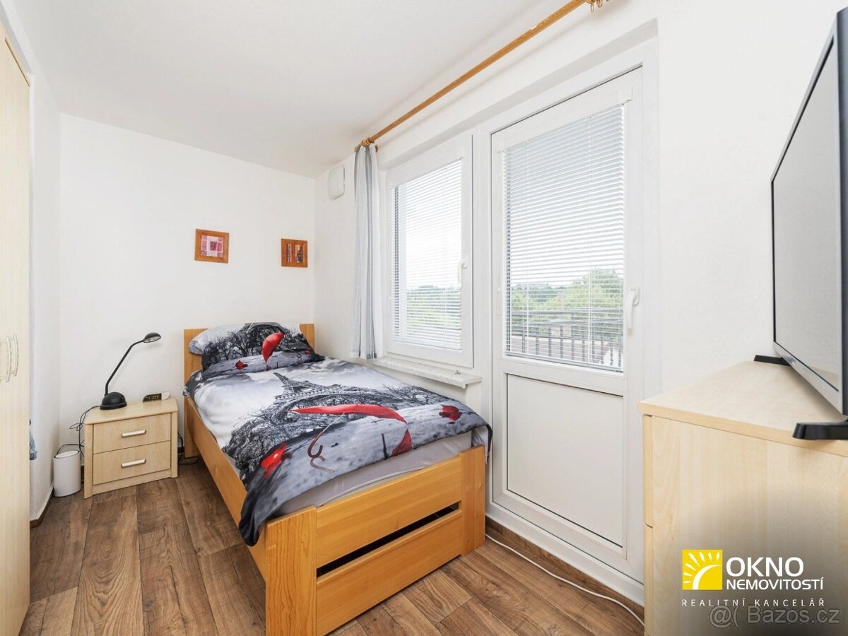 Rodinný dům s garáží a menší zahradou - 7