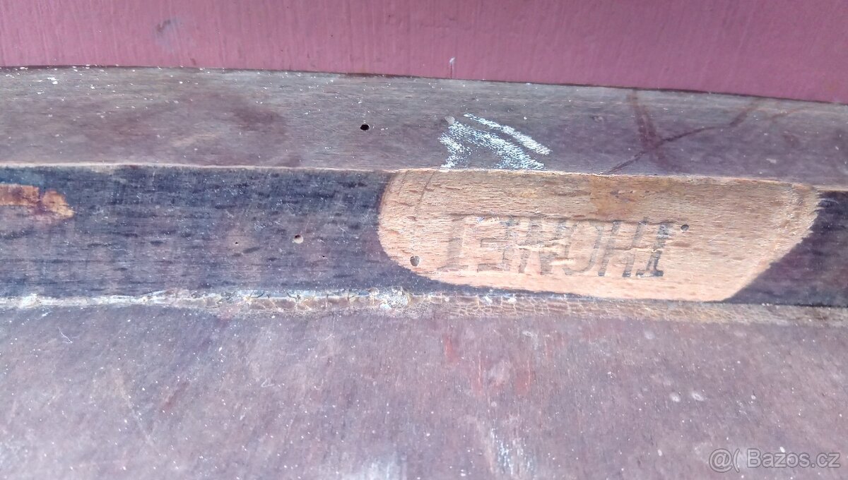 THONET - stará dřevěná židle. - 7