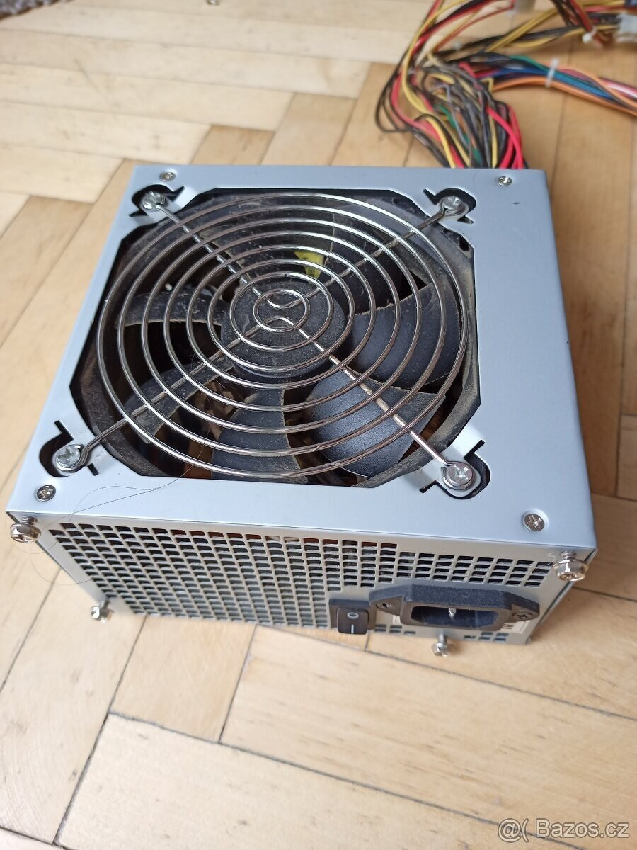 PC ZdrojABC Data;MyšGeniusErgo525;USB+Čtečka pam.karet - 7