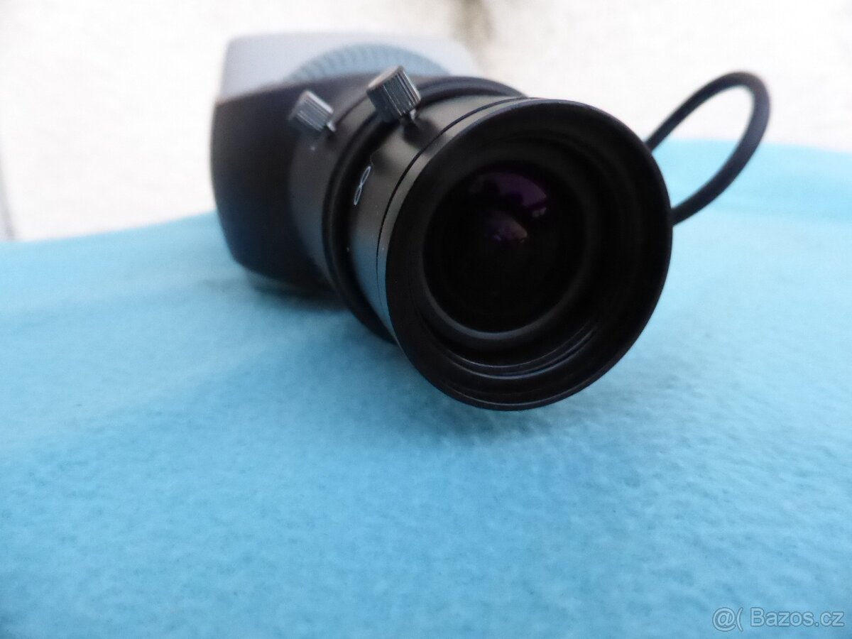 Digitální barevná kamera BOSCH se ZOOM objektivem - 7