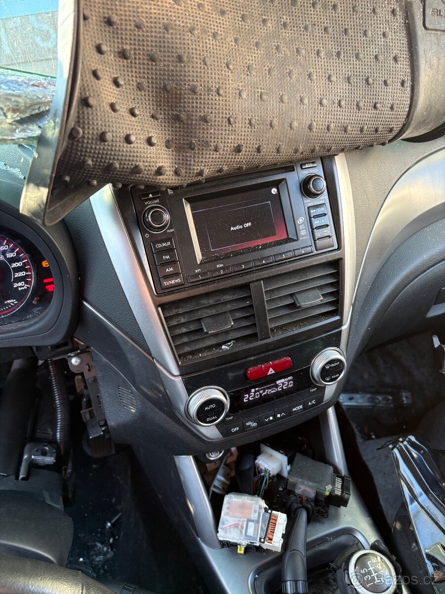 Díly Forester SH 2011 facelift 73 000km - 7