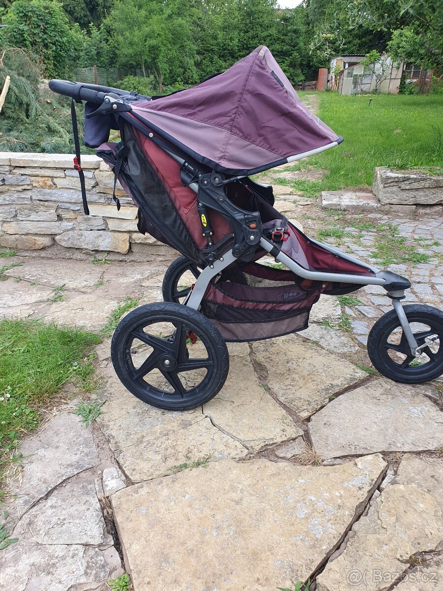 skládací terénní kočárek B.O.B - 7
