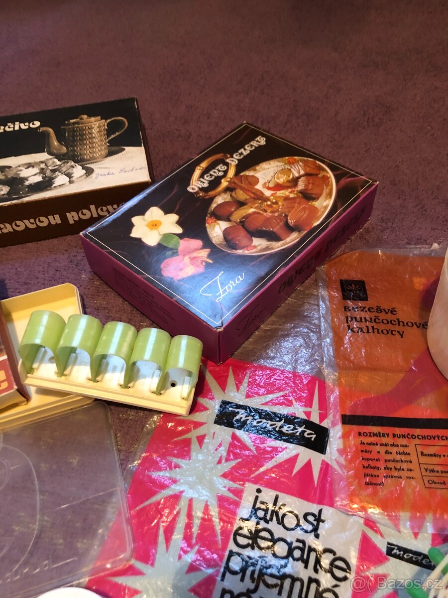 Retro obaly, krabice, plastové ošatky, stojánky vajíčka,domá - 7