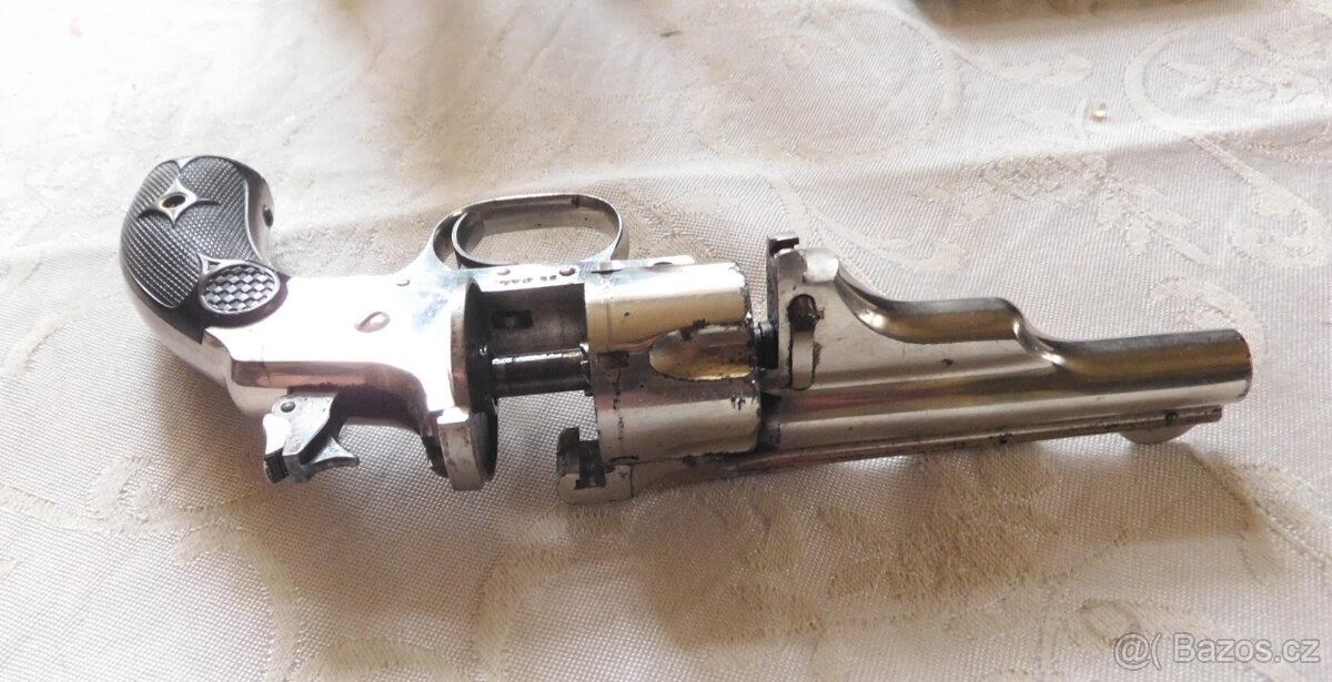 Revolver Mervin Hulbert - 7
