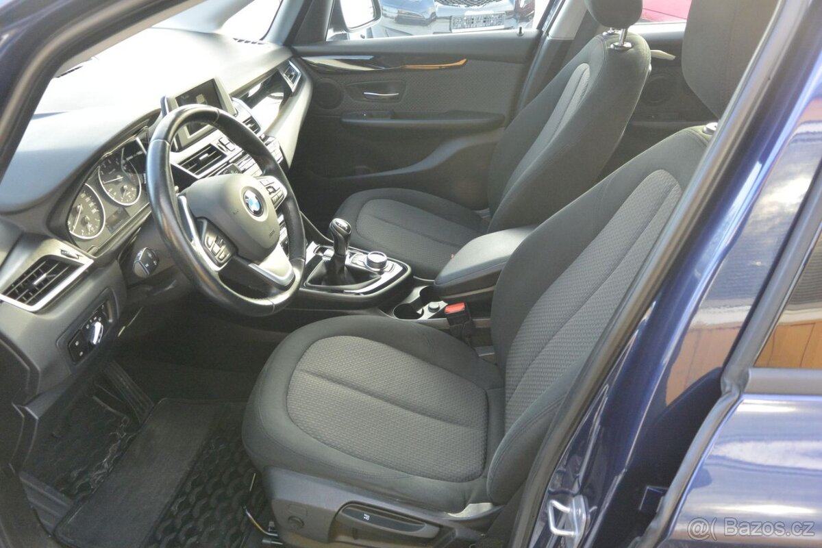 PRODÁM BMW 218 Active Tourer 1.5i - 7