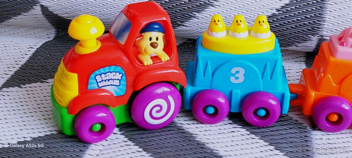 FUNKČNÍ DĚTSKÝ VLÁČEK - STACK BUDDIES - DÉLKA 47cm - 7