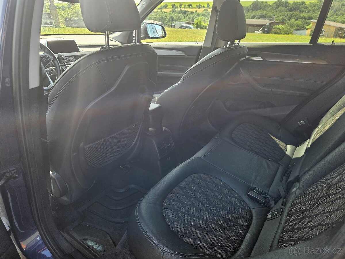 Prodám BMW X1 xDrive18d, r. v. 2019 - 7