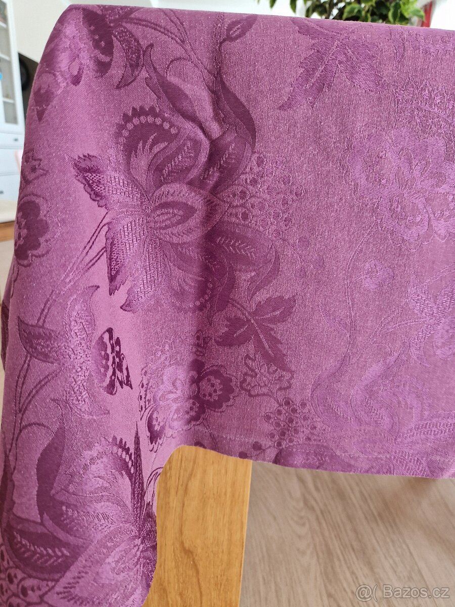 Fialový ubrus Tchibo - 7