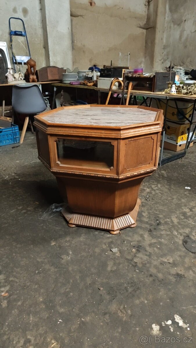 Konferenční stolek - 7