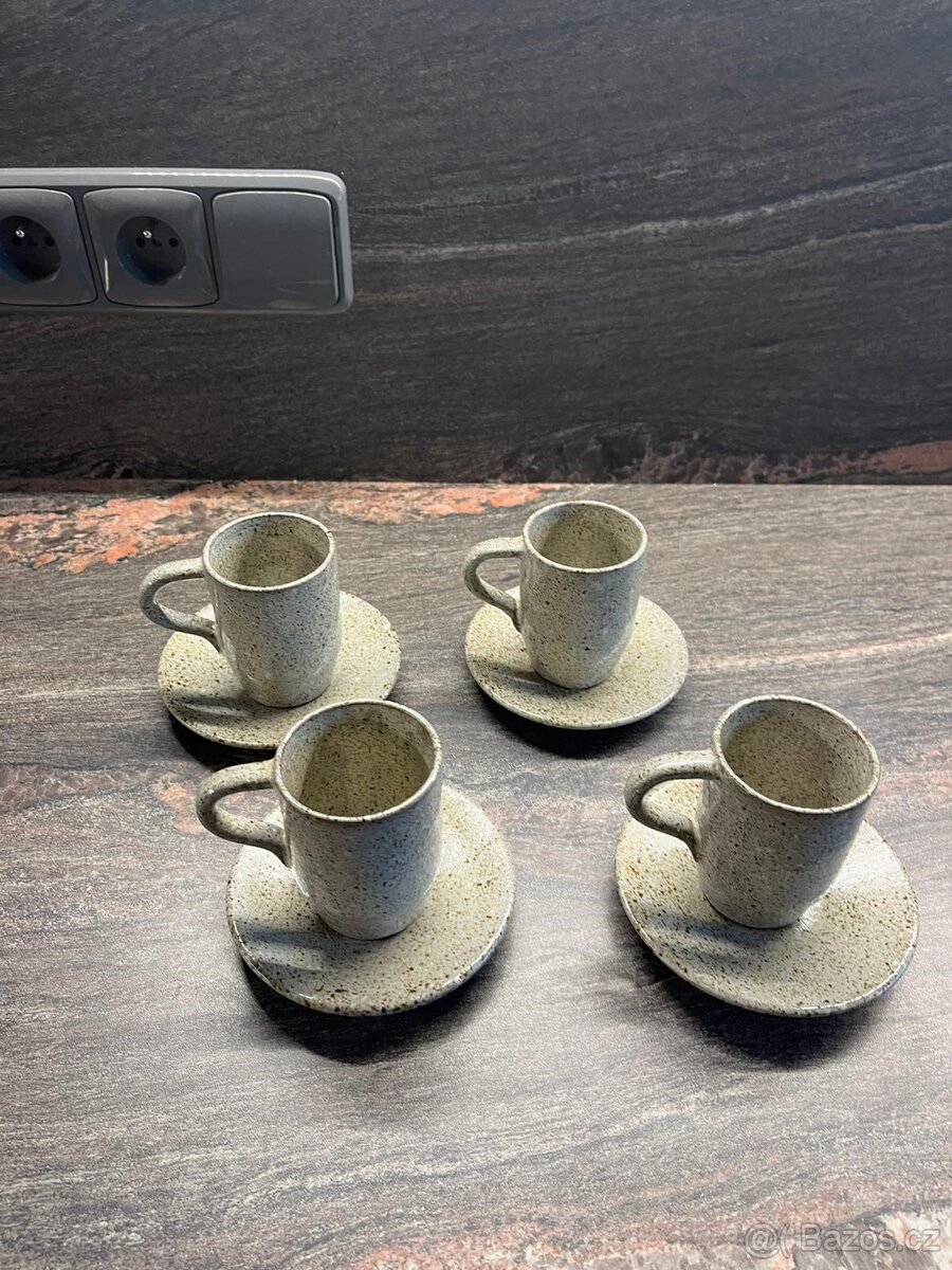 Keramické podšálky s hrníčky 4ks - 7