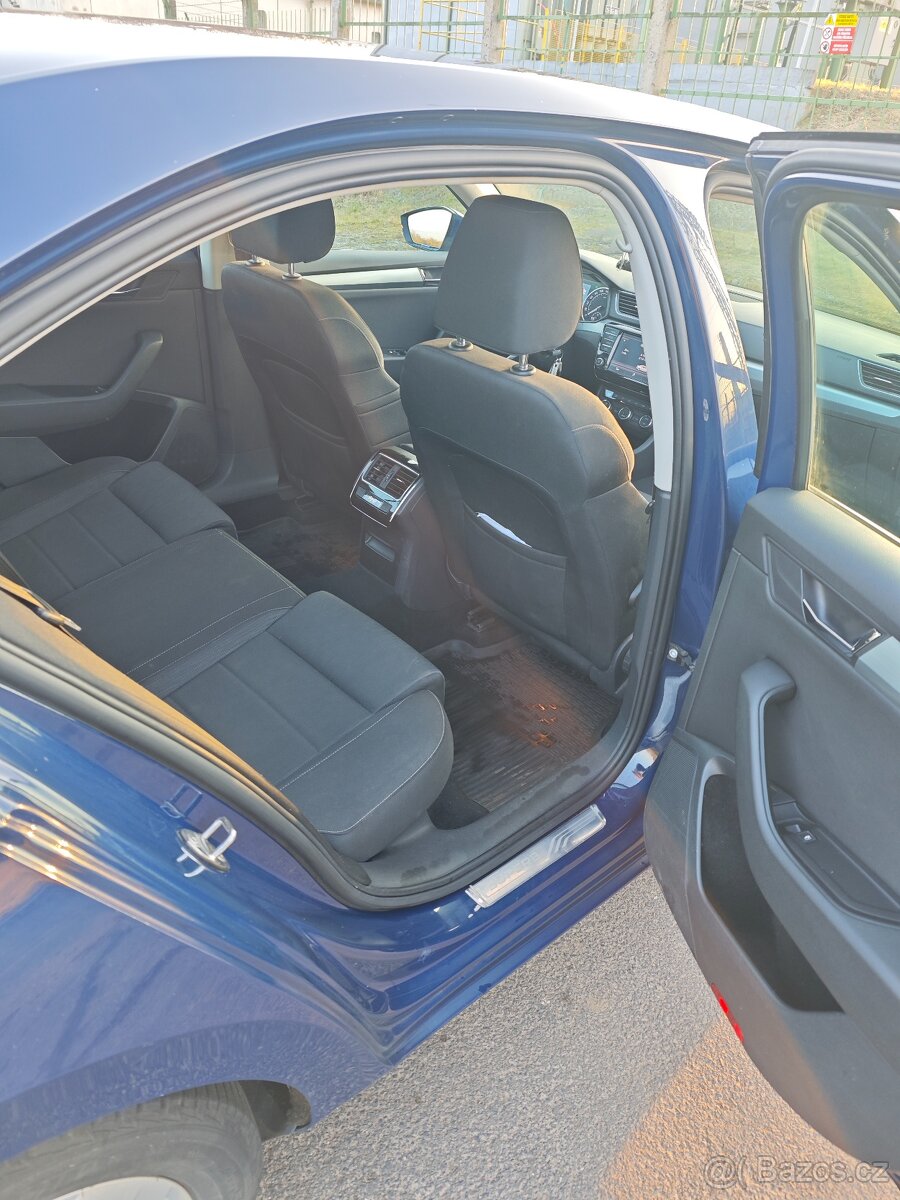 Škoda Superb 2.0 TDI 110kw - 7